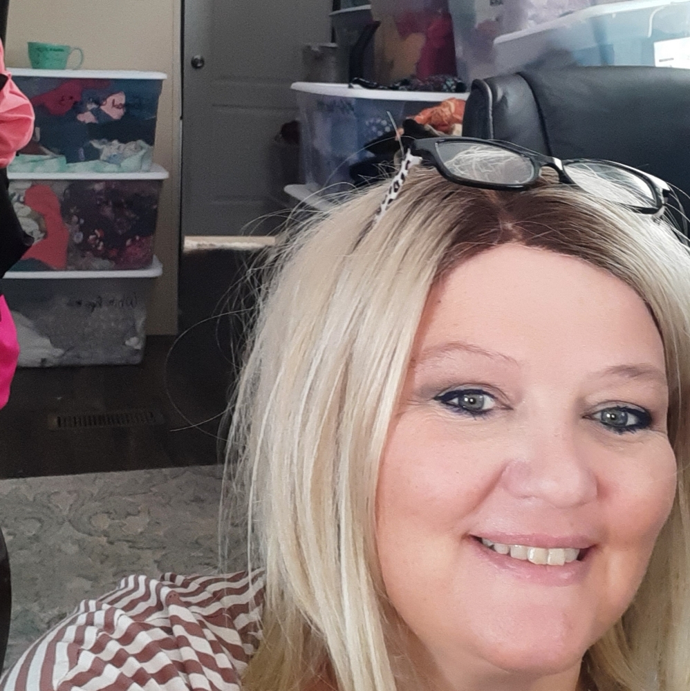 Meet your Posher, Deana
